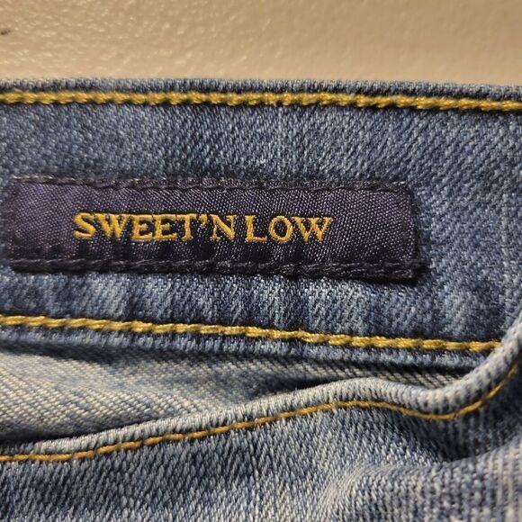 Lucky Brand jeans Women's 10/30 bootcut  " sweet'n low " Pre-owned - Picture 4 of 7